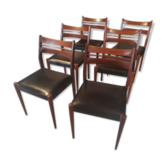 Lot of Scandinavian-style chairs