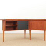 Bureau scandinave boomerang en teck d'Arne Hovmand Olsen
