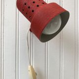 Red-clip lamp