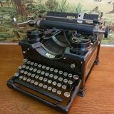 ROYAL typewriter