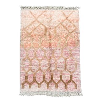 Moroccan Berber carpet beni ouarain pink mottled with colorful patterns 256x163cm