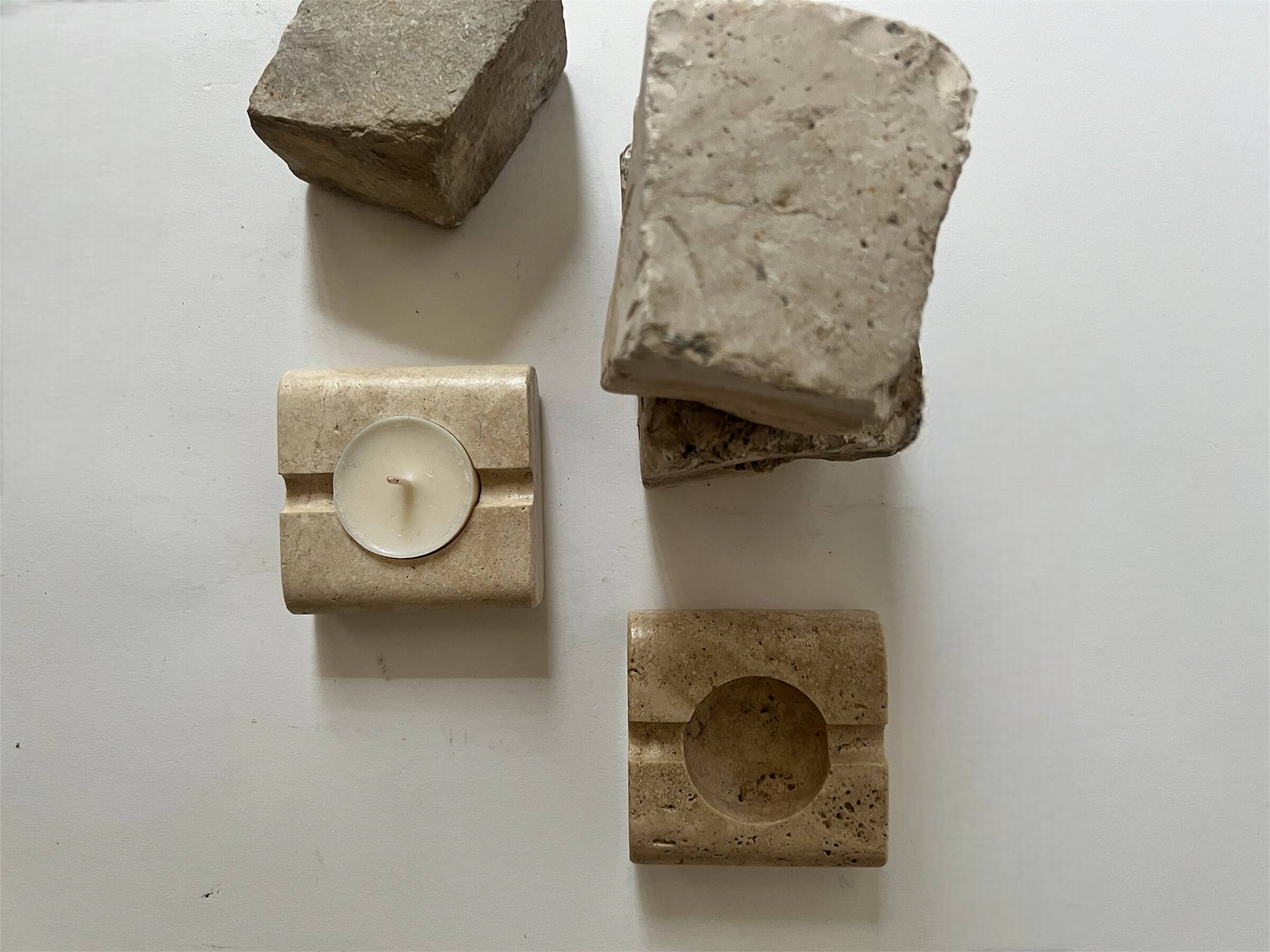 Cendrier bougeoir en travertin, E.Mari pour Fratelli Manelli,design 1970