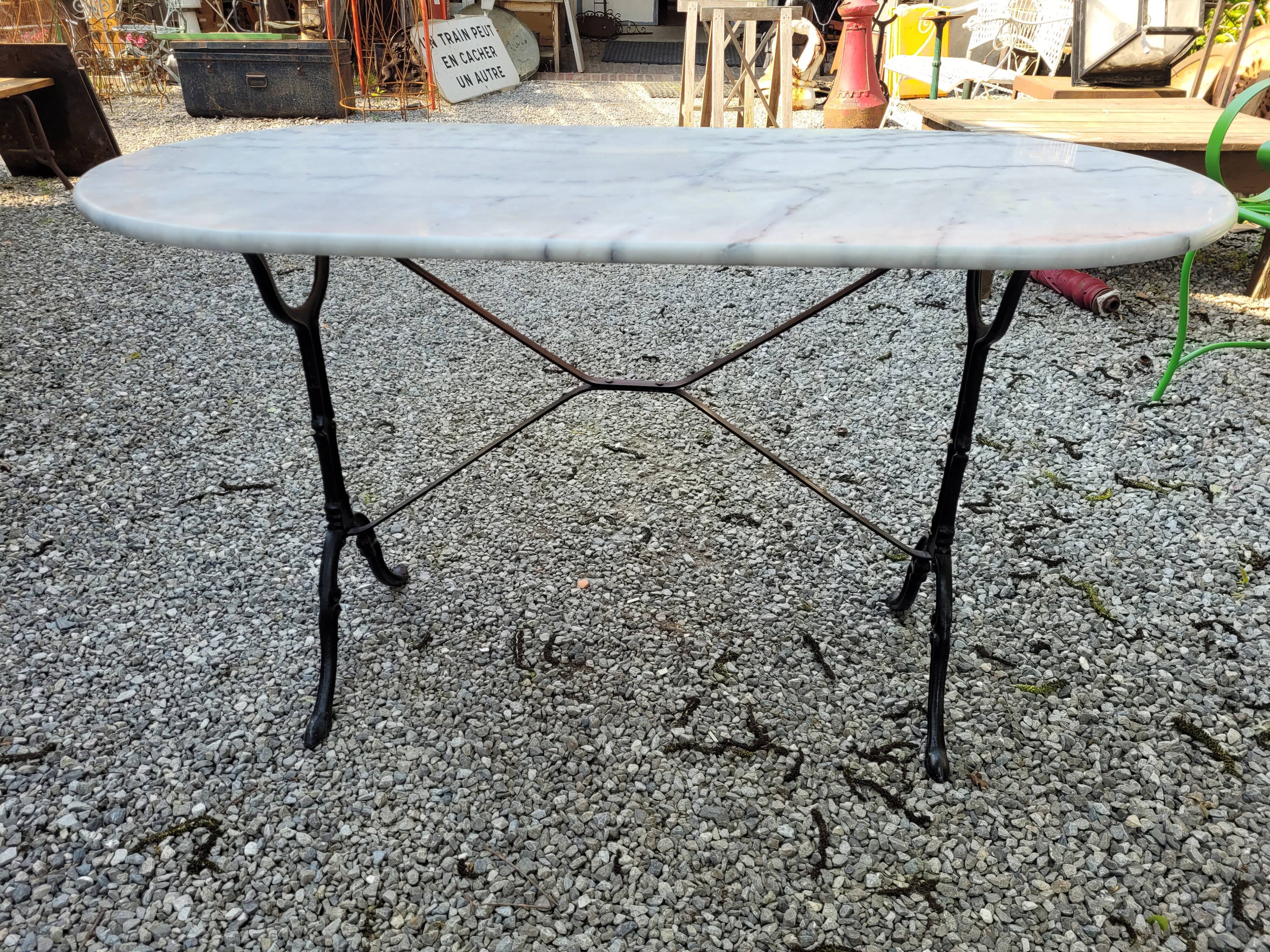 Table de bistrot marbre