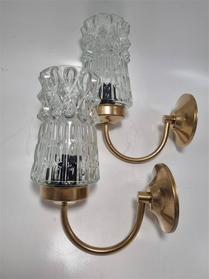 Pair of wall sconces