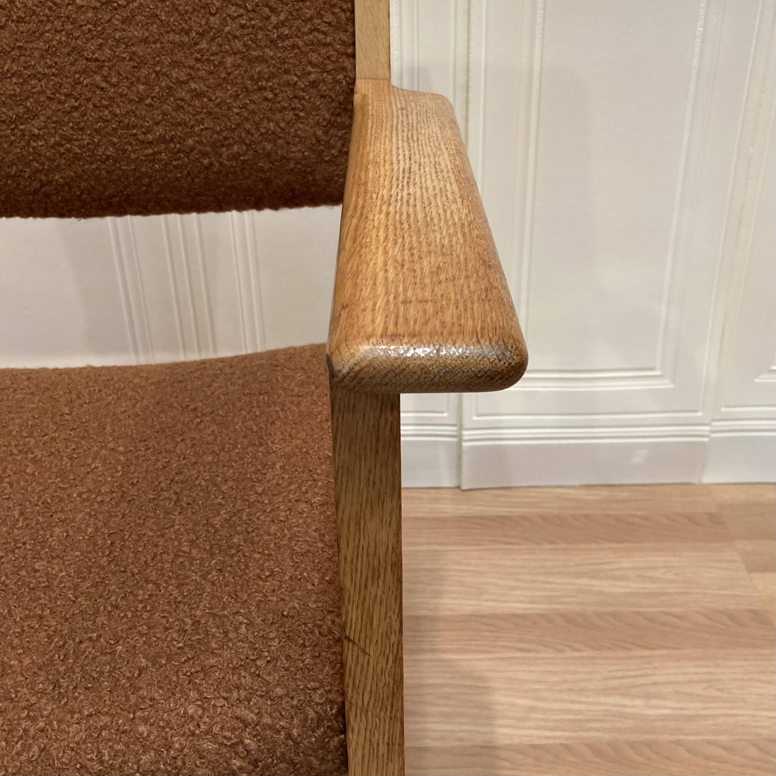 Scandinavian design armchair stamped "hans wegner" 1960.