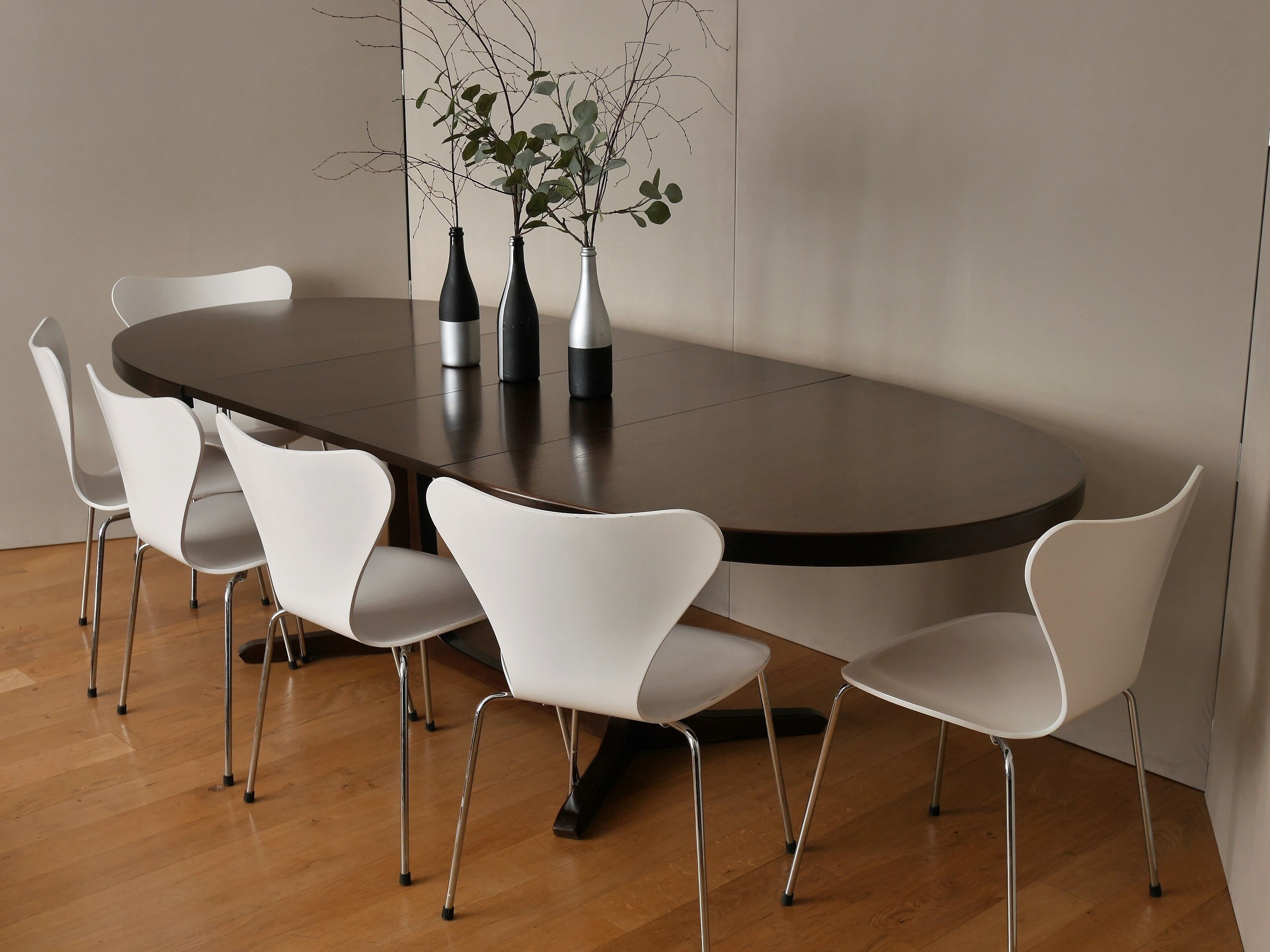 Baumann oval dining table with 2 extensions Scandinavian design