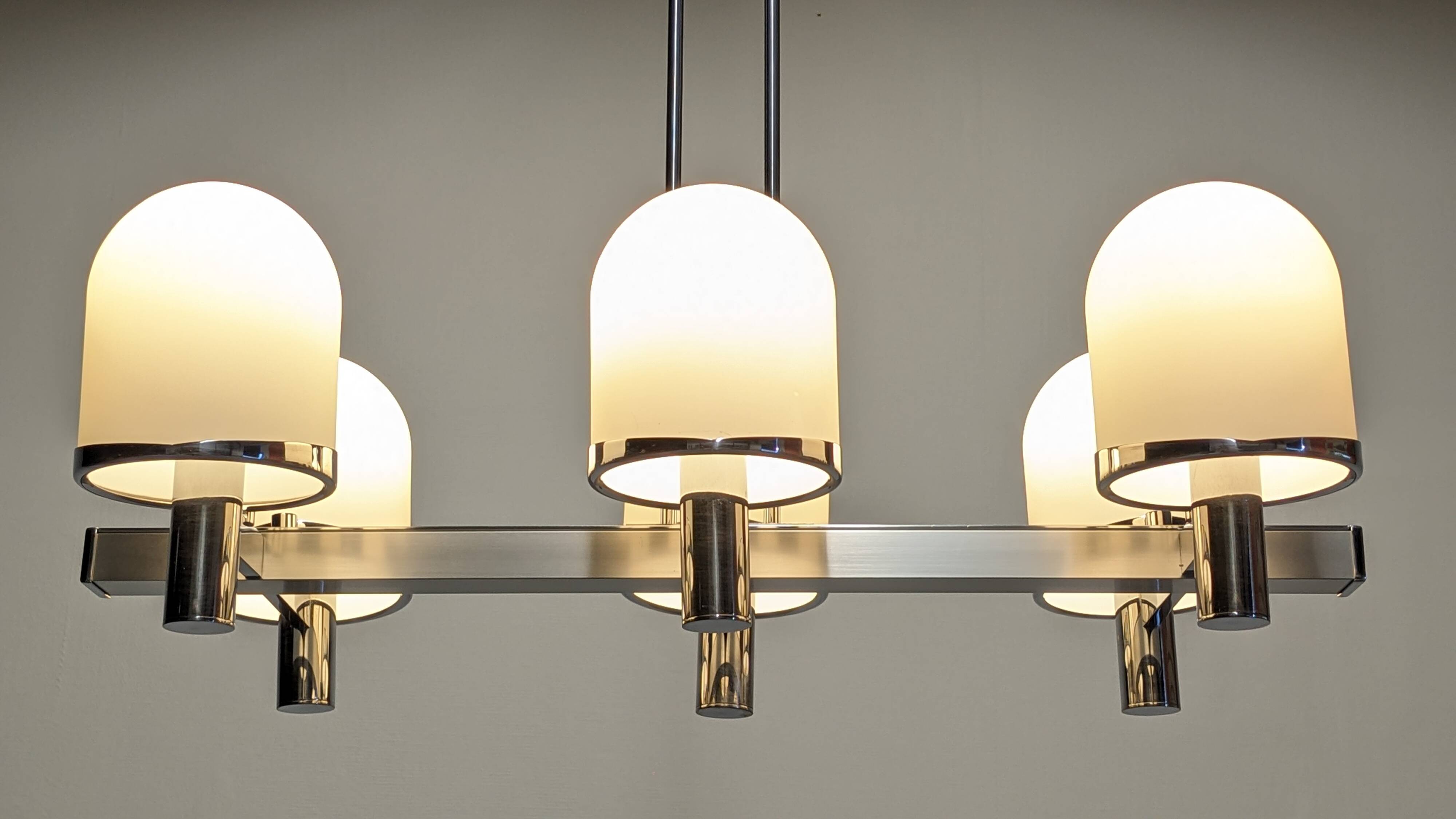 Space Age chandelier with 6 lights in white sandblasted opalines from the 60s/70s