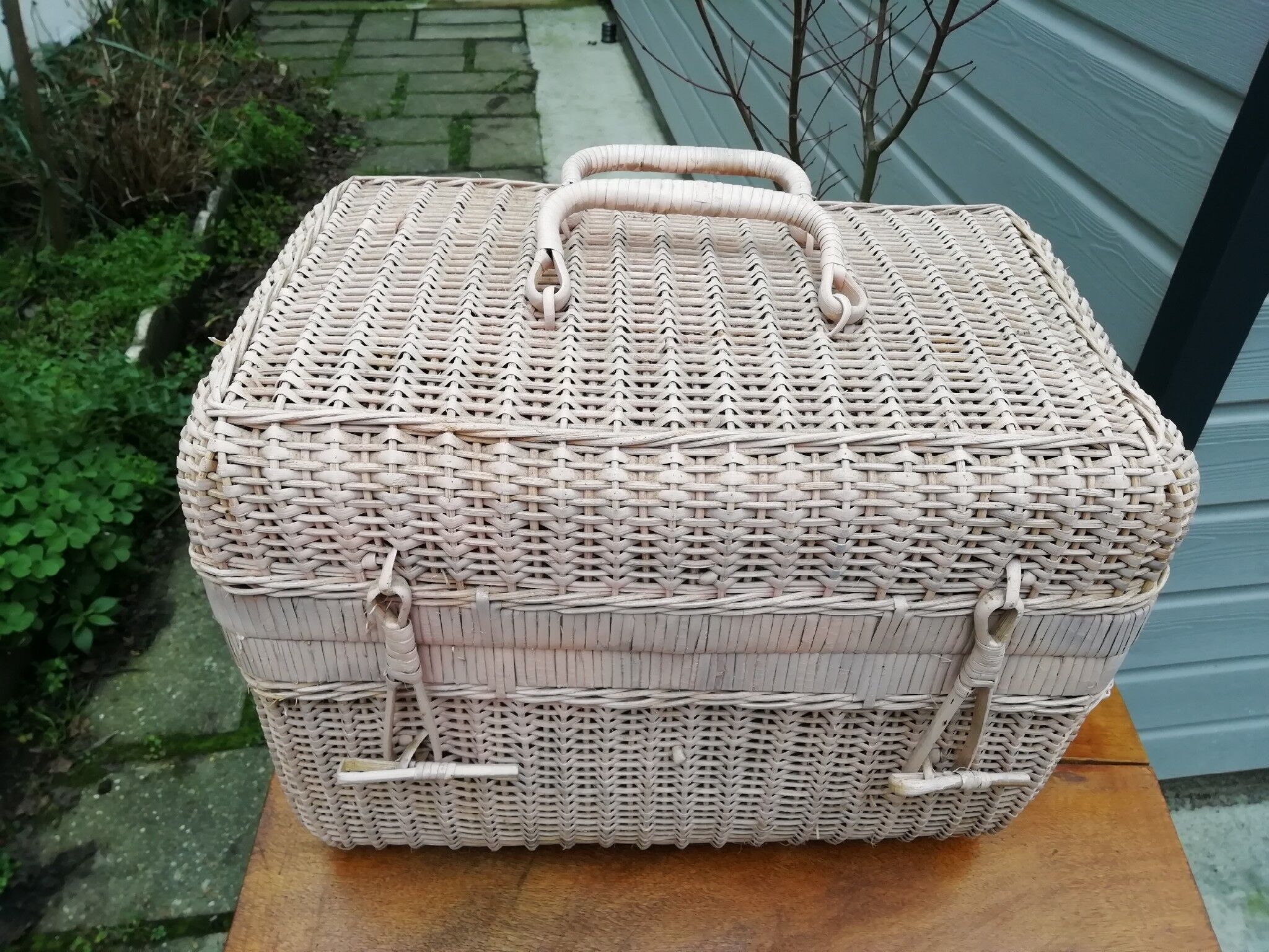 Old suitcase Wicker