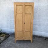 Small Parisian wardrobe