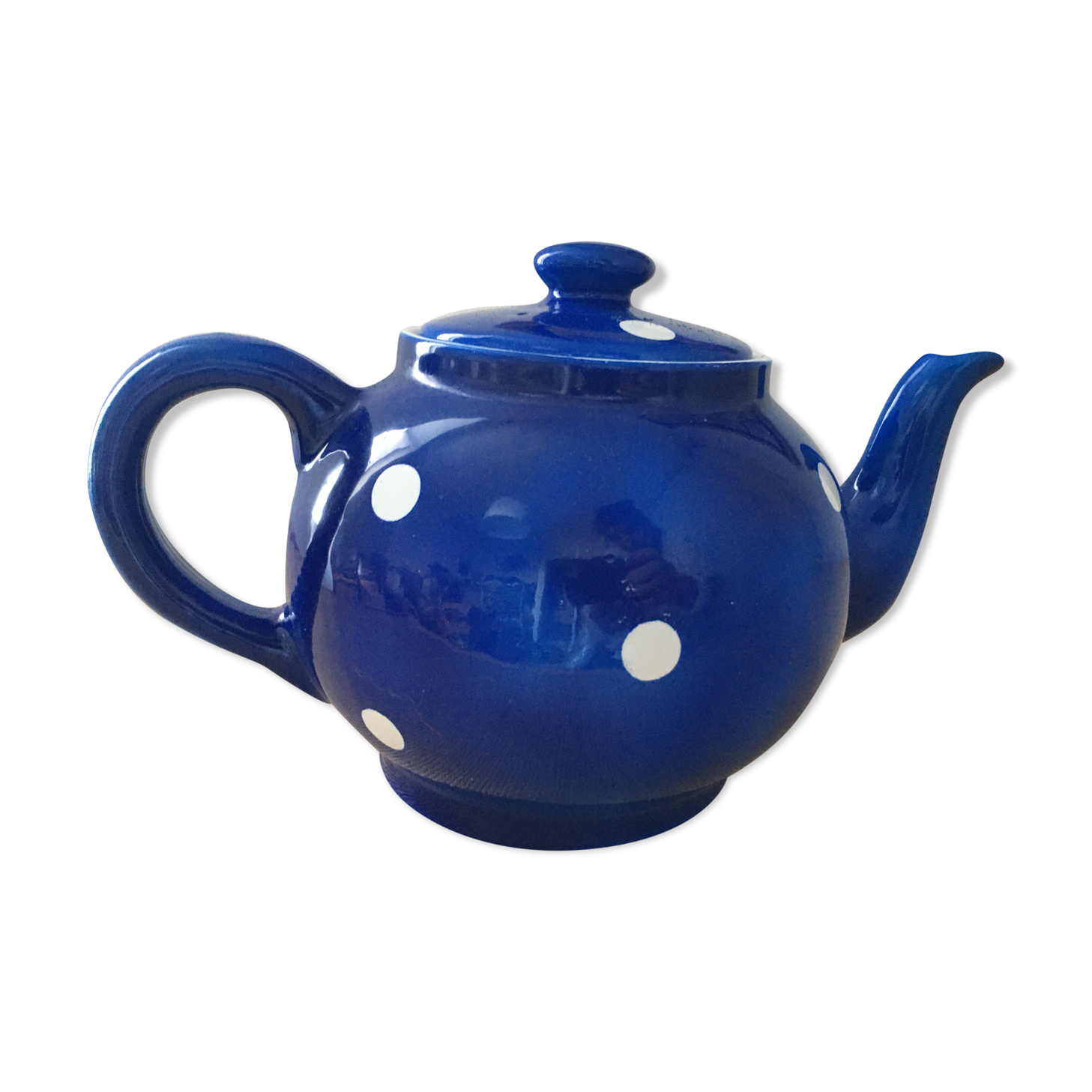Blue teapot with white polka dots 1957