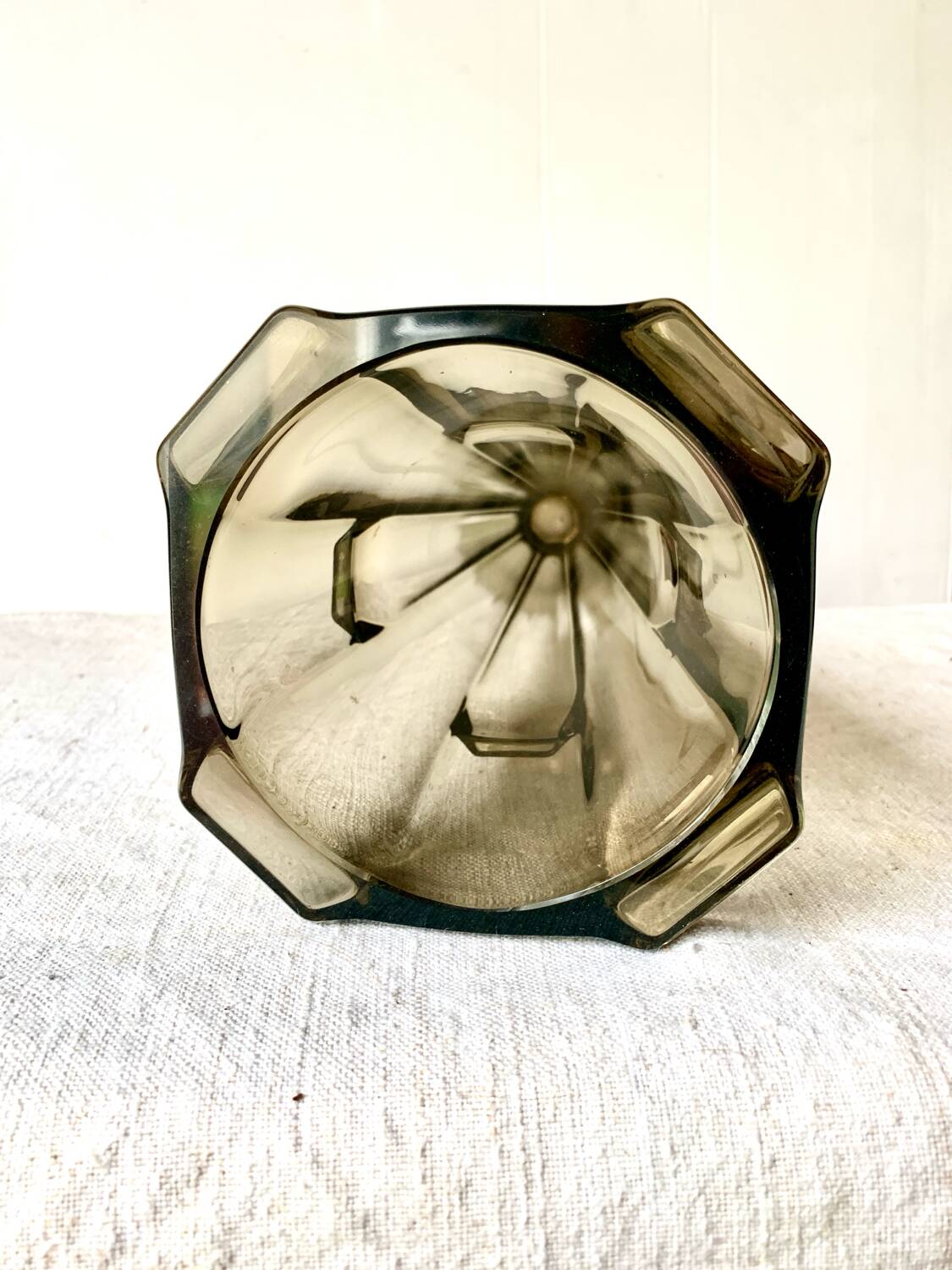 Vase cornet 1930 Art Deco verre fumé