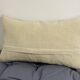 Coussin en toile ancienne style Kilim