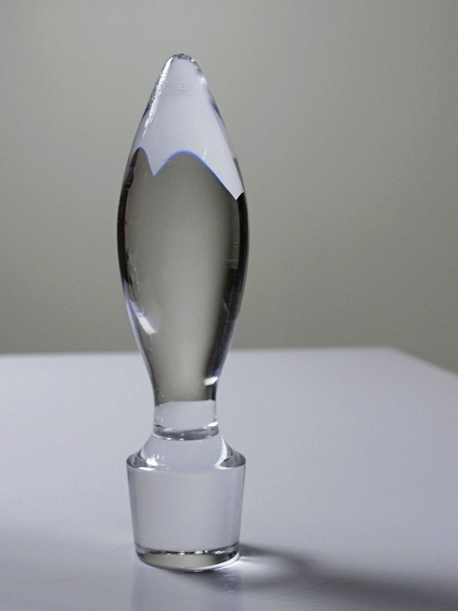 Large crystal decanter from Sèvres, vintage 1970s-1980s.