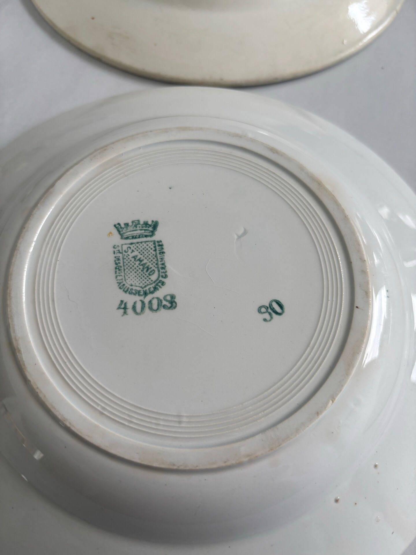 Lot of 4 deep plates, pink, blue, and green ironstone, French earthenware.