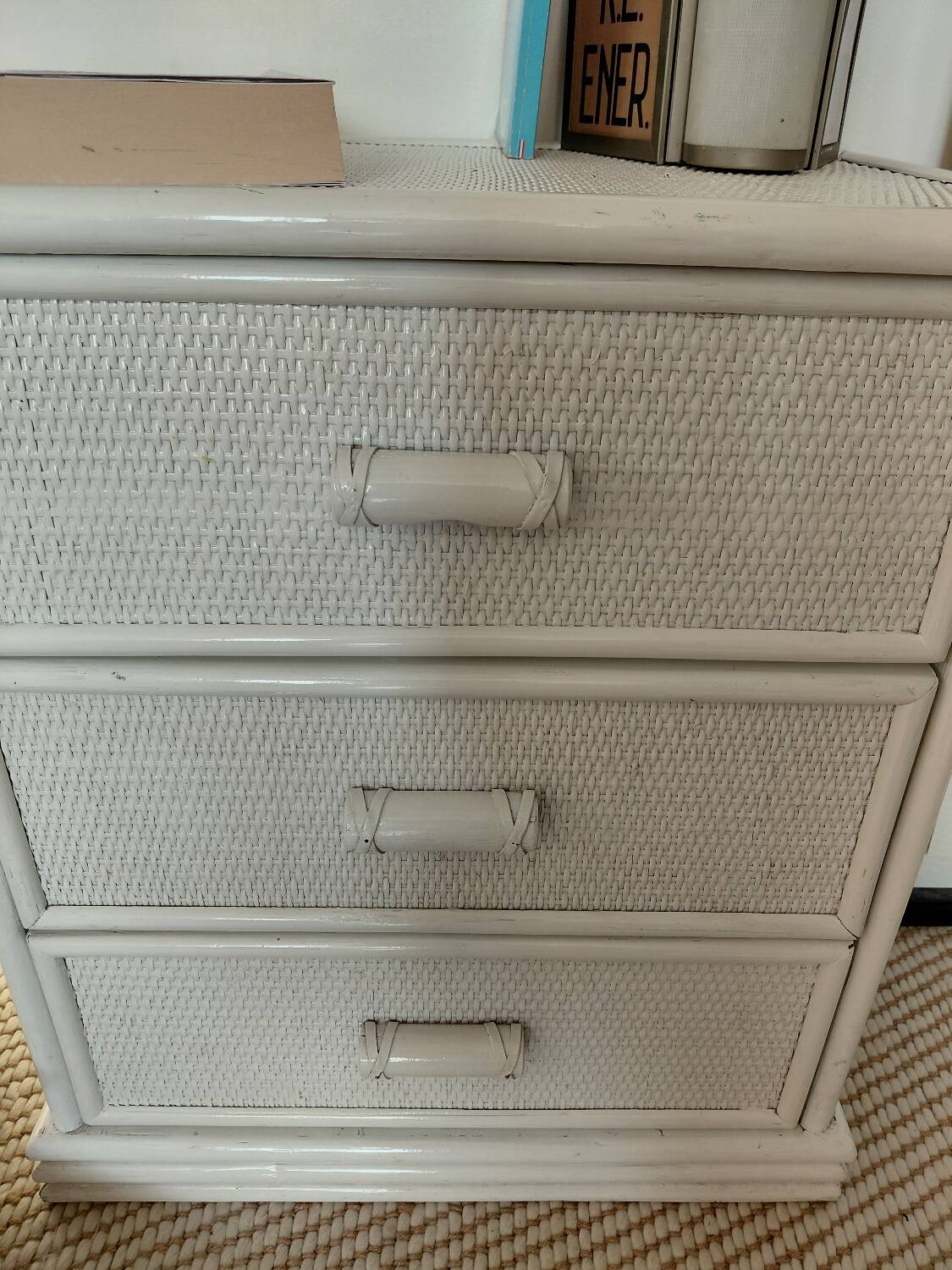 Vintage cane chest of drawers with 3 drawers - white patinated wood - seaside spirit