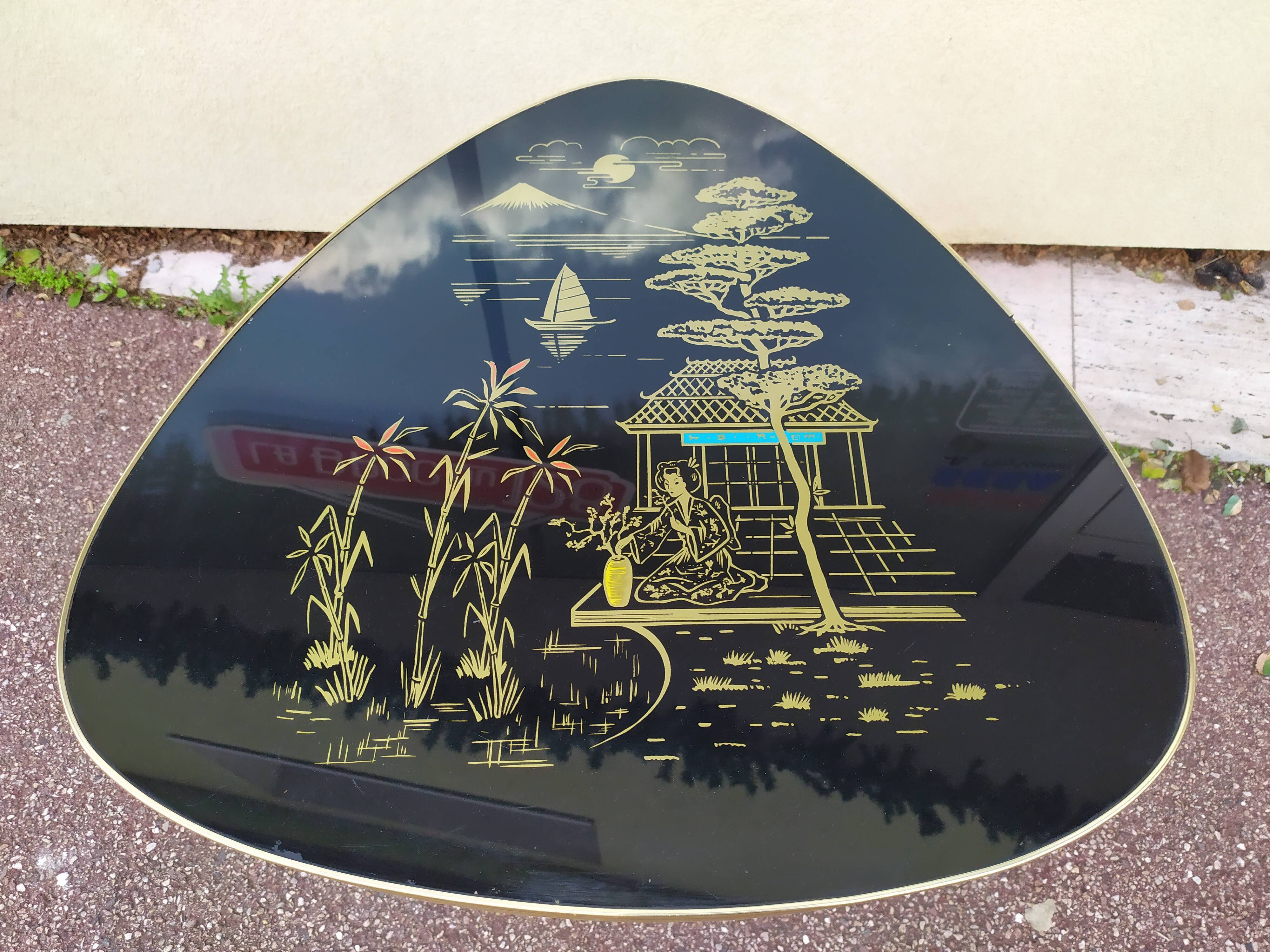 Coffee table formica vintage chinese tripod décor