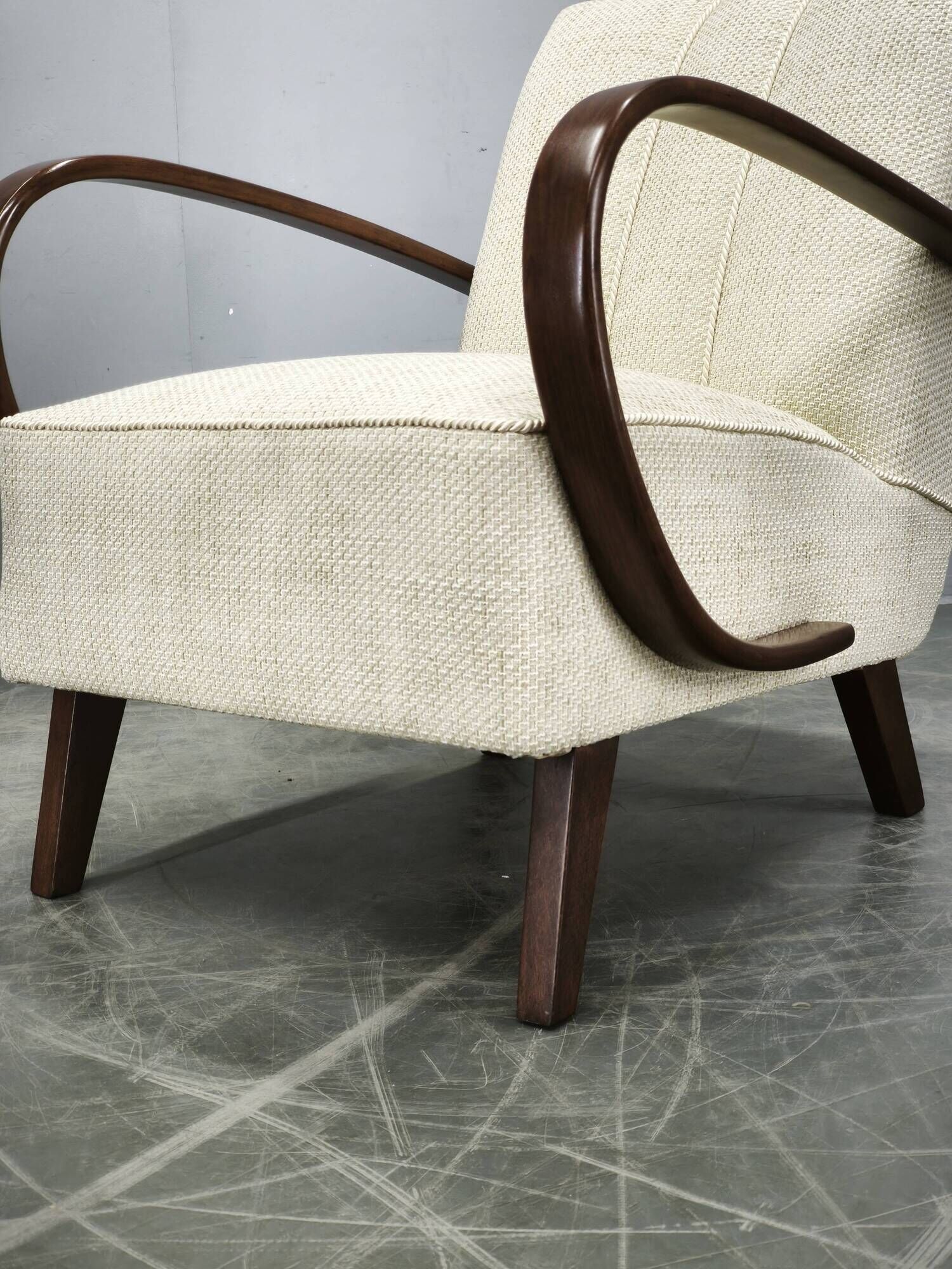 Jindřich Halabala Art Deco Bentwood Armchair, Czechoslovakia 1940s