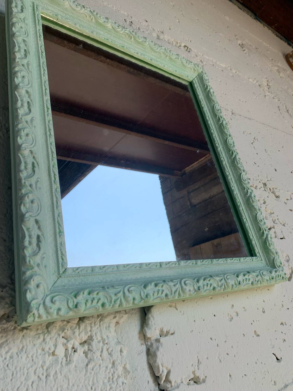 Small decorative mirror - plant decor