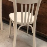 Anciennes chaises bistrot bauman