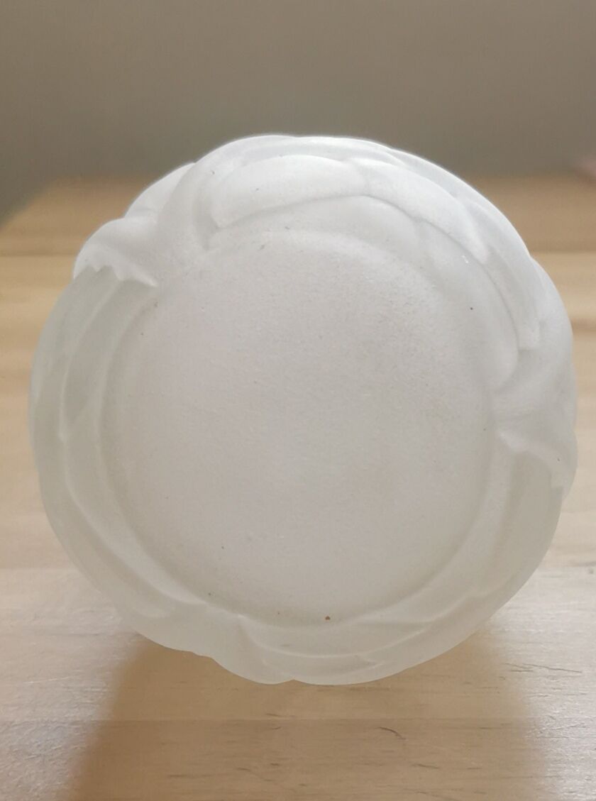 Vase art deco pressed glass