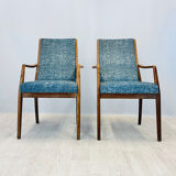 Deux fauteuils modèles Casala