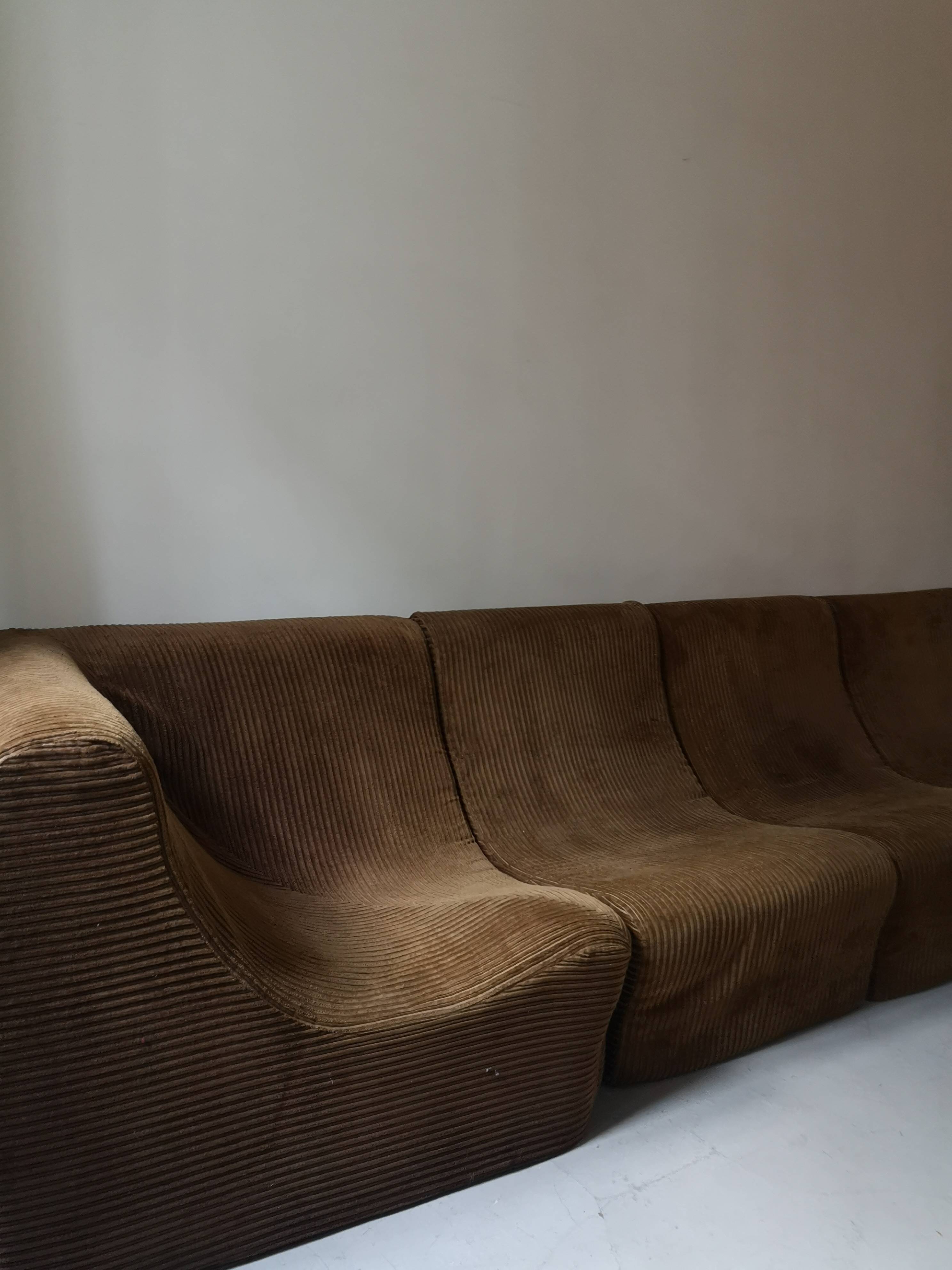 Organic-shaped modular sofa in corduroy, 1970 design