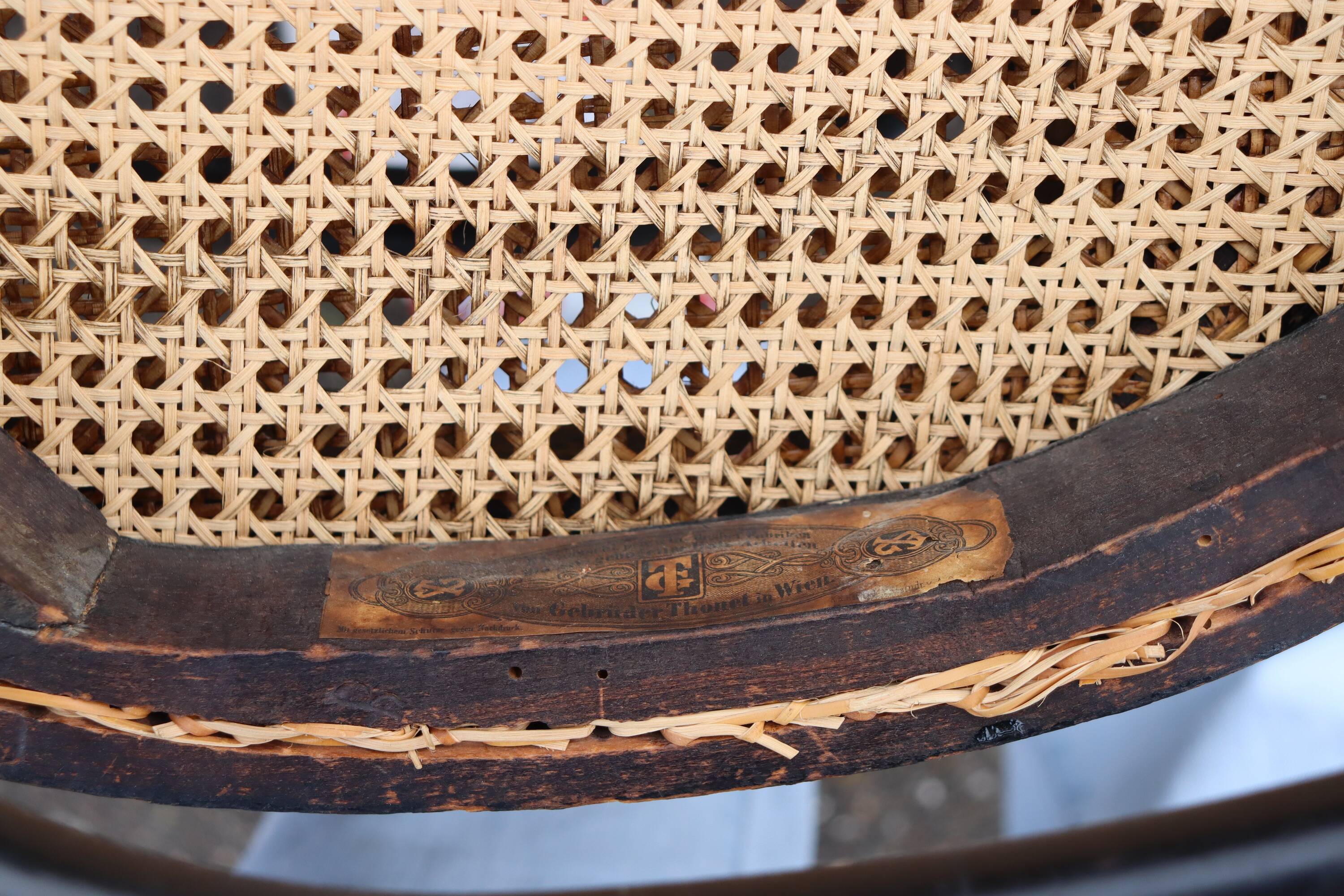 Set of 8 Thonet chairs, model no. 4, known as "Daum café", 1880