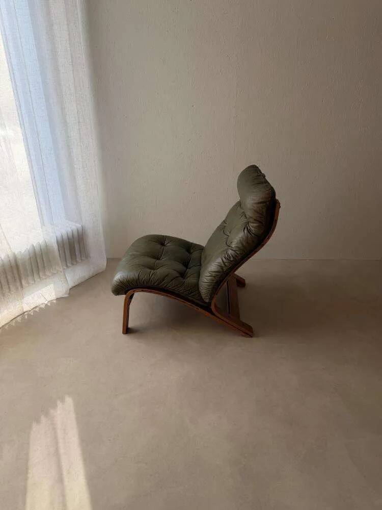Scandinavian armchair Rybo Rykken Solheim green leather teak