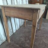Farm table