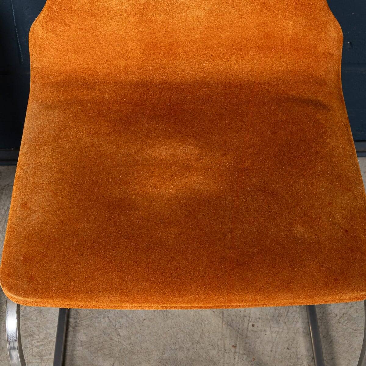 Ensemble de salle à manger italien vintage des années 20 en suede orange par willy rizzo c.1970