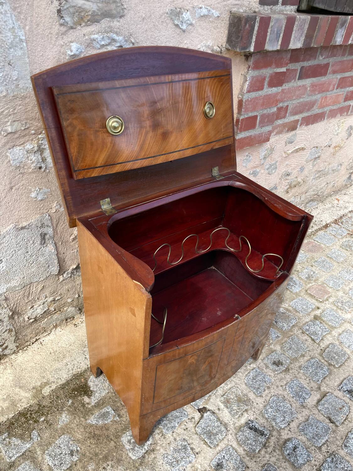 art deco style mini bar