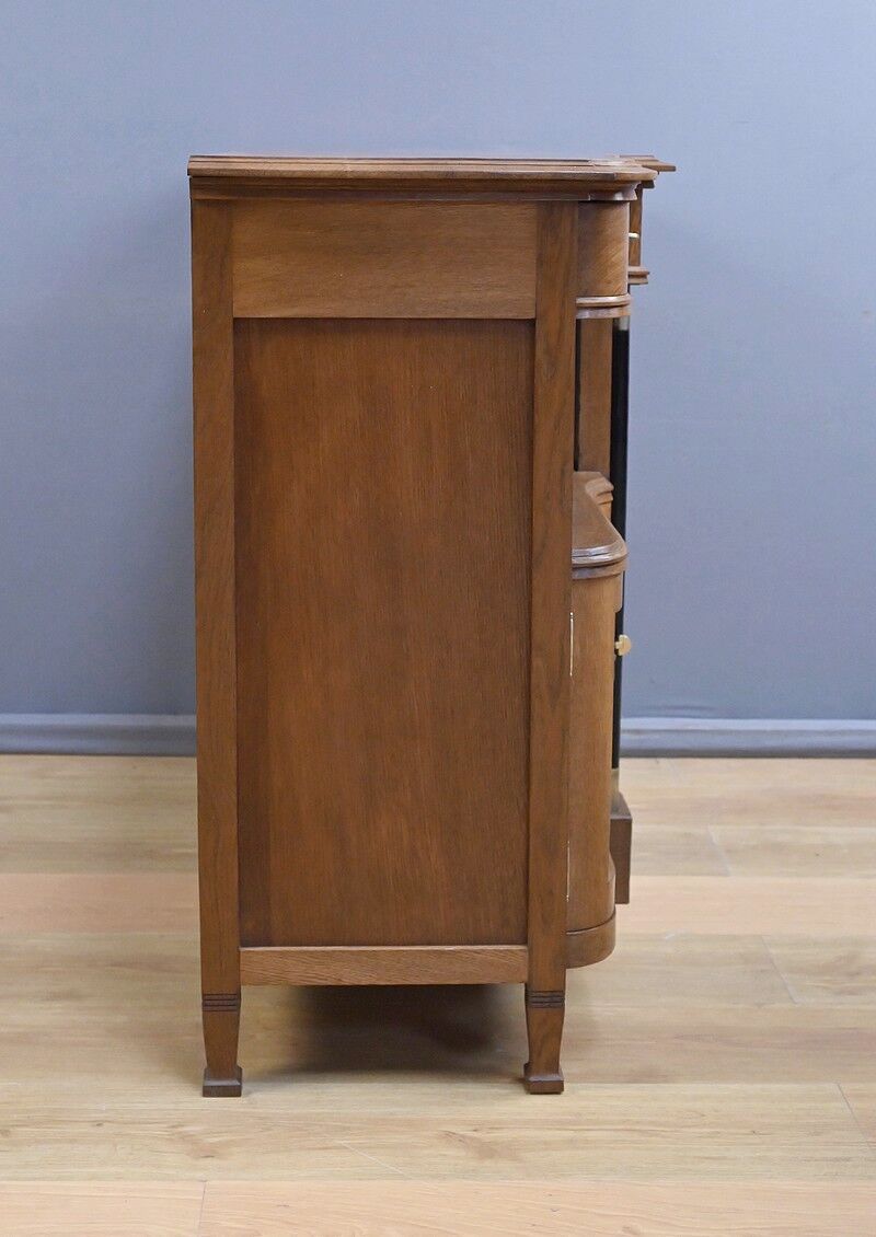 Oak dessert buffet in the style of Gustave Serrurier-Bovy, Art Deco – 1930