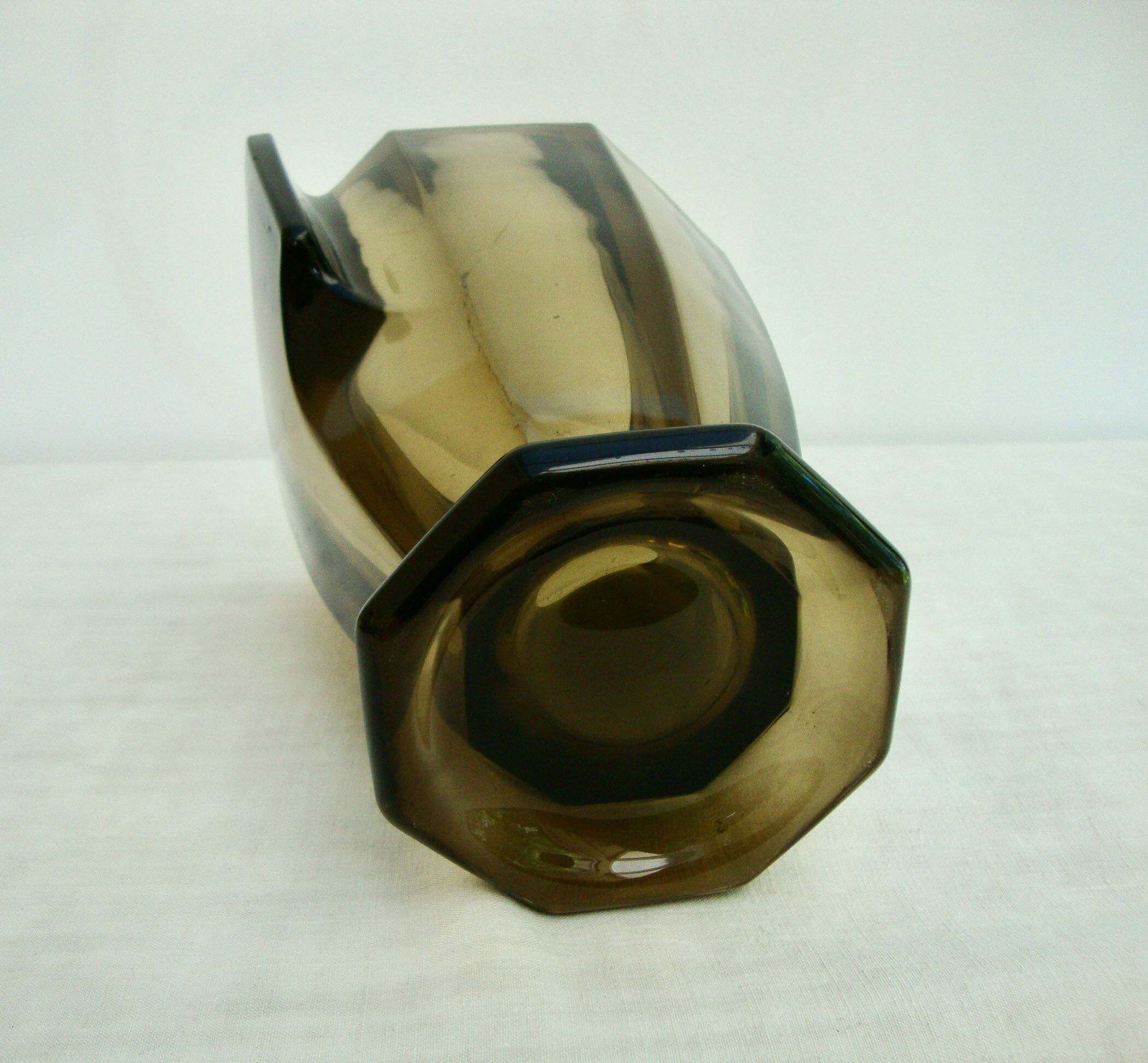 Czechoslovakia vase 50s