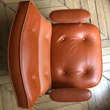 Lobby leather chair from international organization
