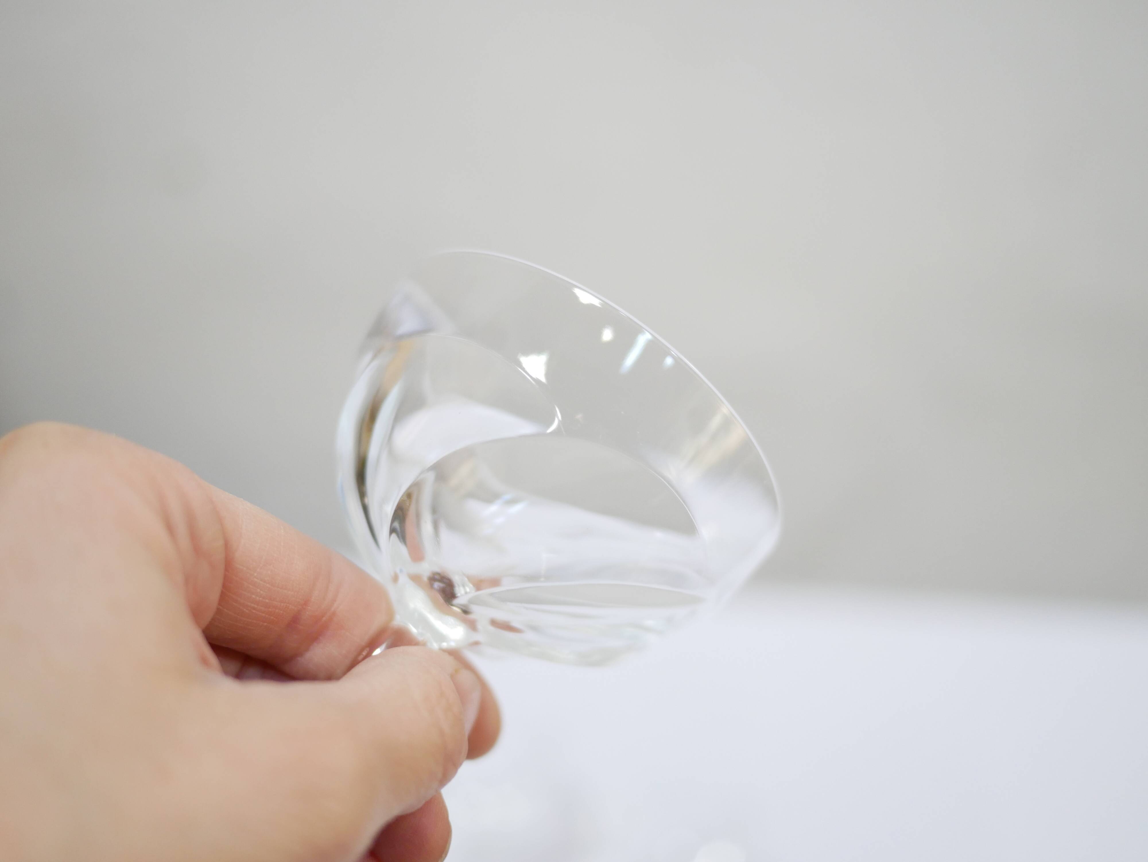 Series of 6 vintage crystal champagne glasses