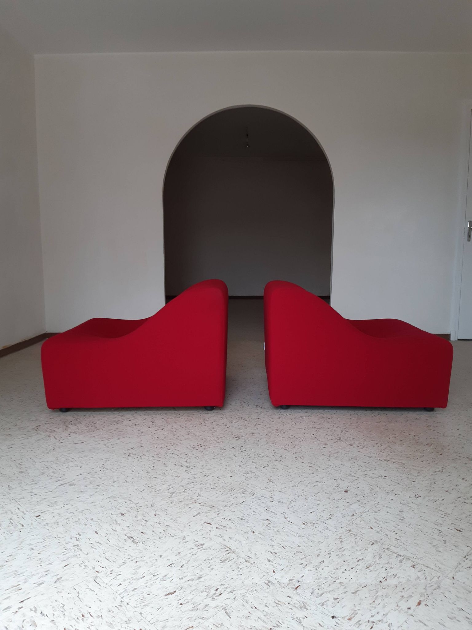 Pair of chromatic swivel armchairs by Kwok Hoi Chan, Steiner