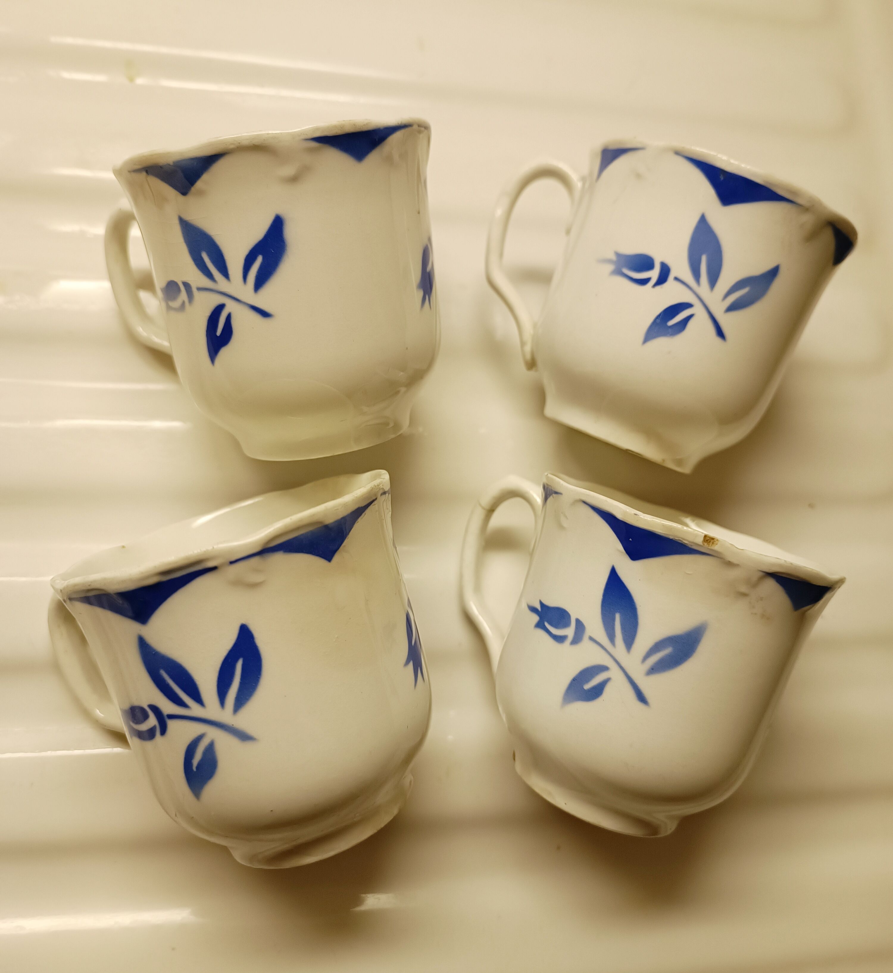 4 tasses terre de fer Digoin Sarreguemines