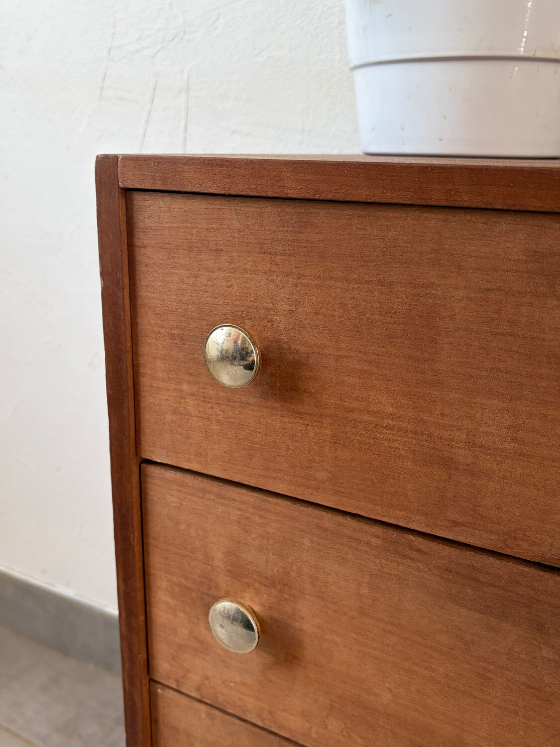 Vintage 1960s chest of drawers / chiffonnier