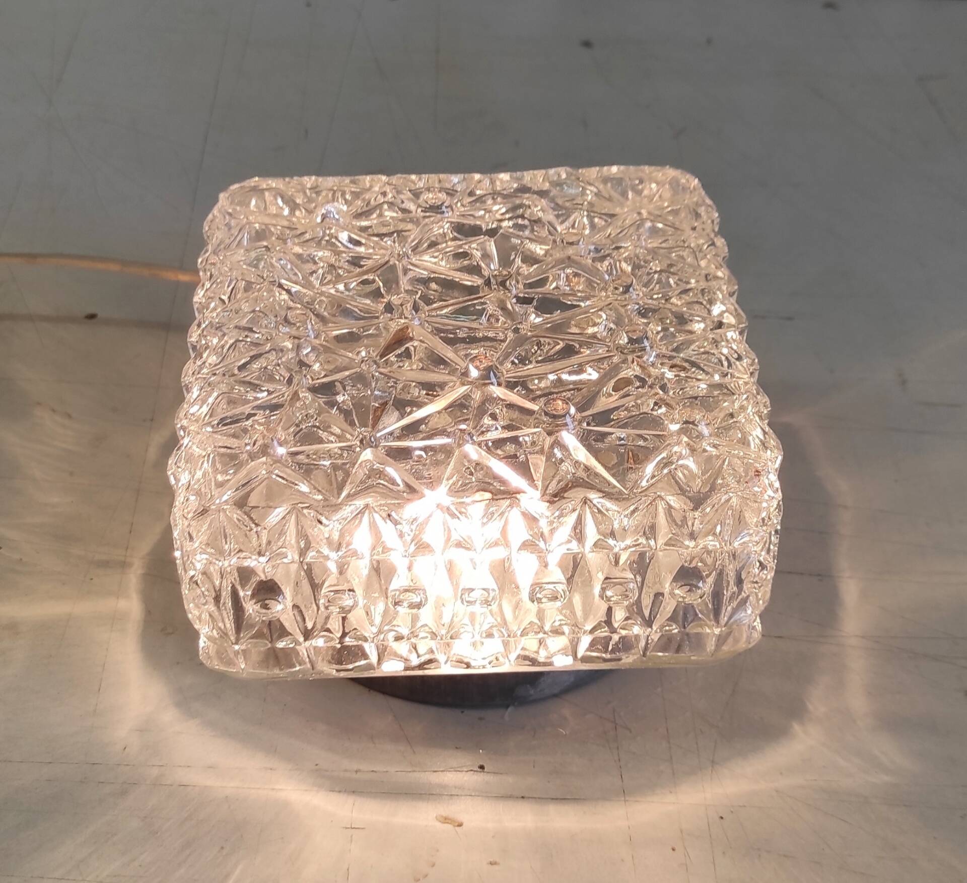 Ceiling light or wall light in moulded glass - mid 20th century.