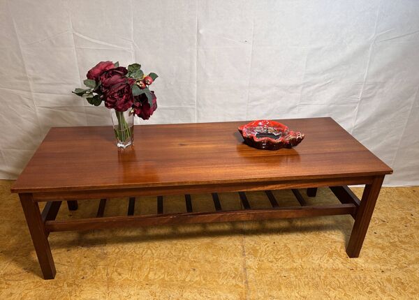 Table basse rétro vintage en teck avec rangement – Fonctionnelle des années 1960