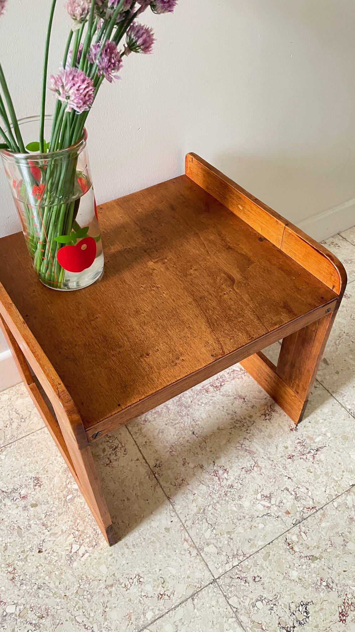 Table basse géométrique bois miel vintage