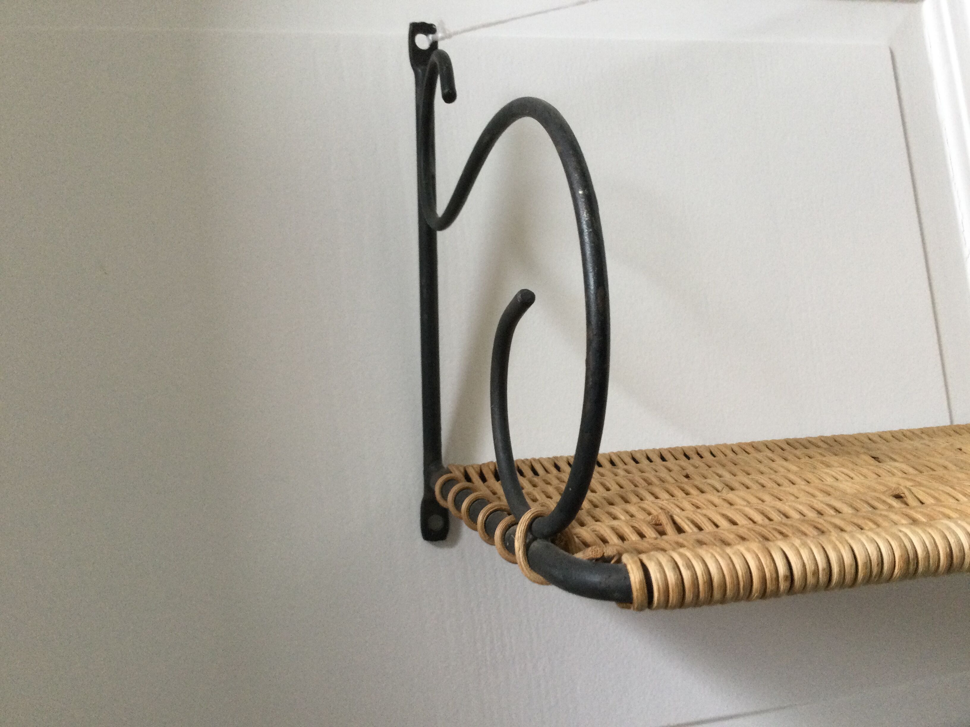 Wall shelf wicker and wrought iron 50s