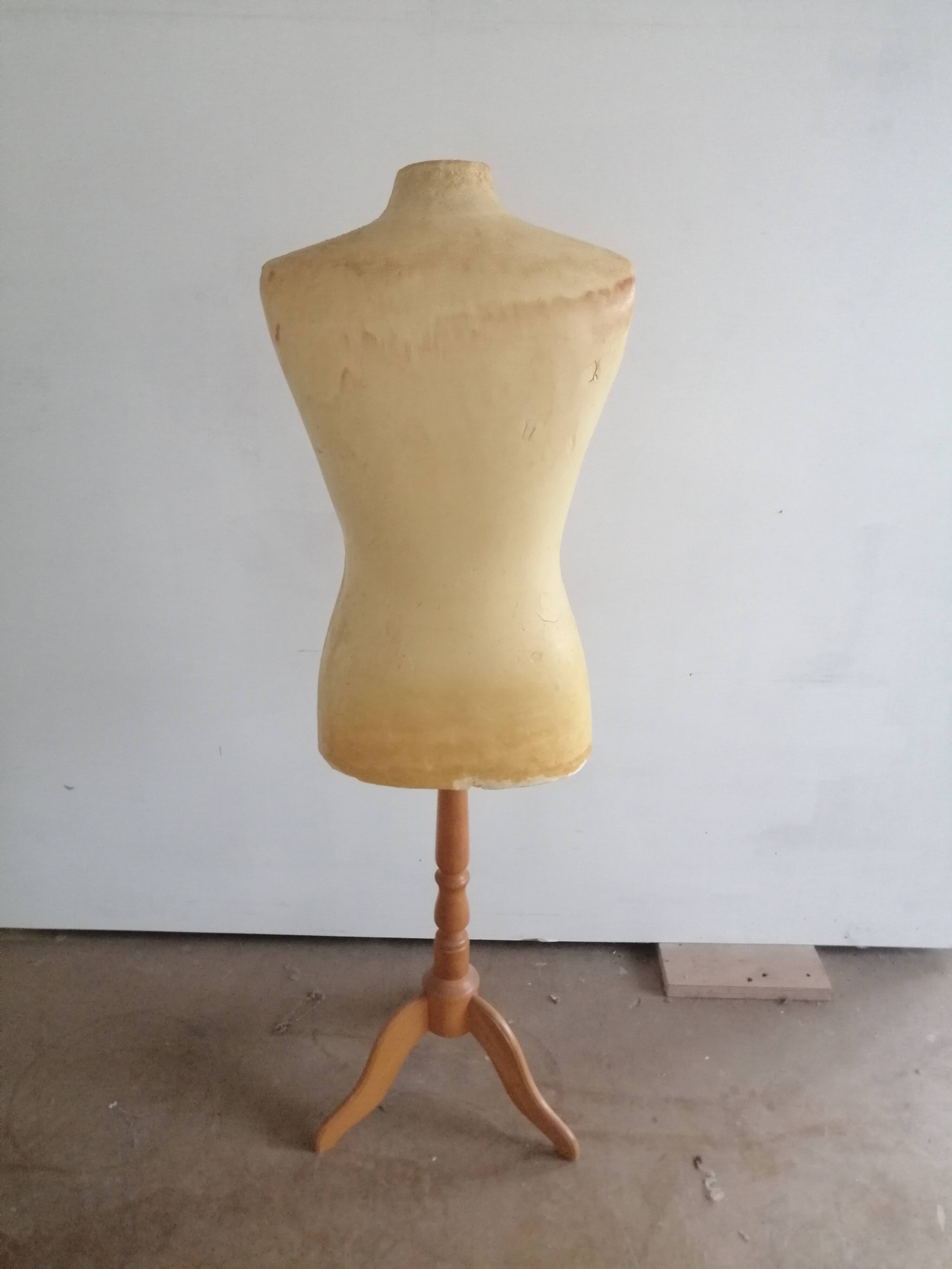 Mannequin sewing bust