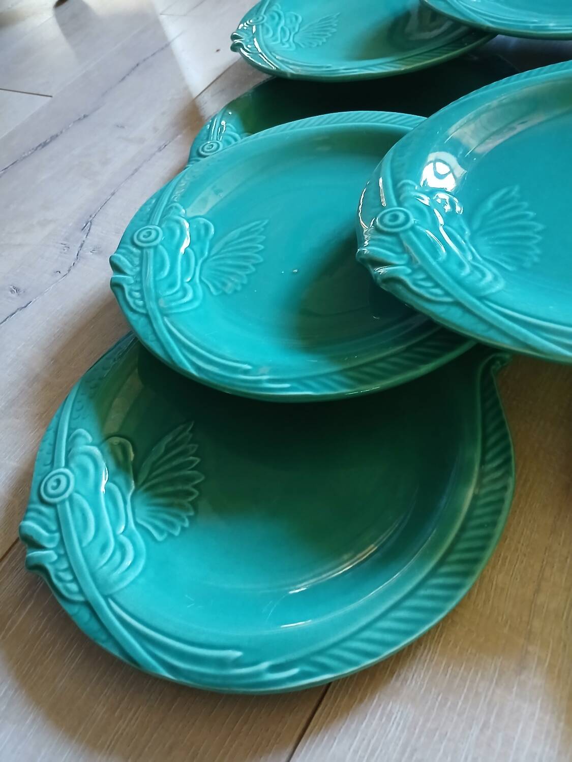 12 vintage zoomorphic dinner plates
