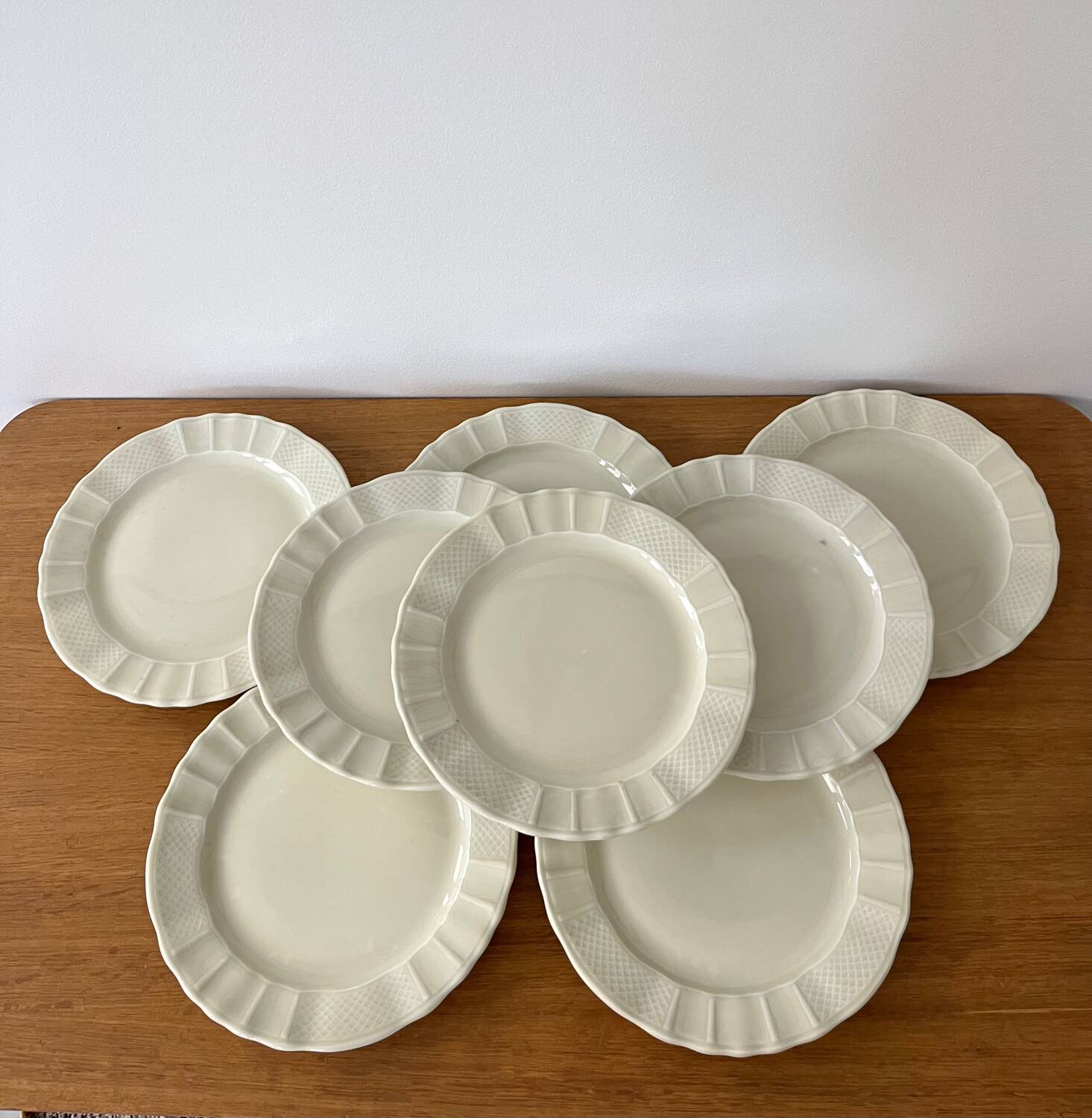 Set of 8 Bernardeau B&C ivory dessert plates