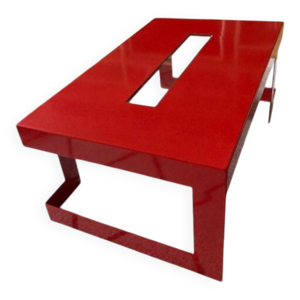 table basse métal rouge