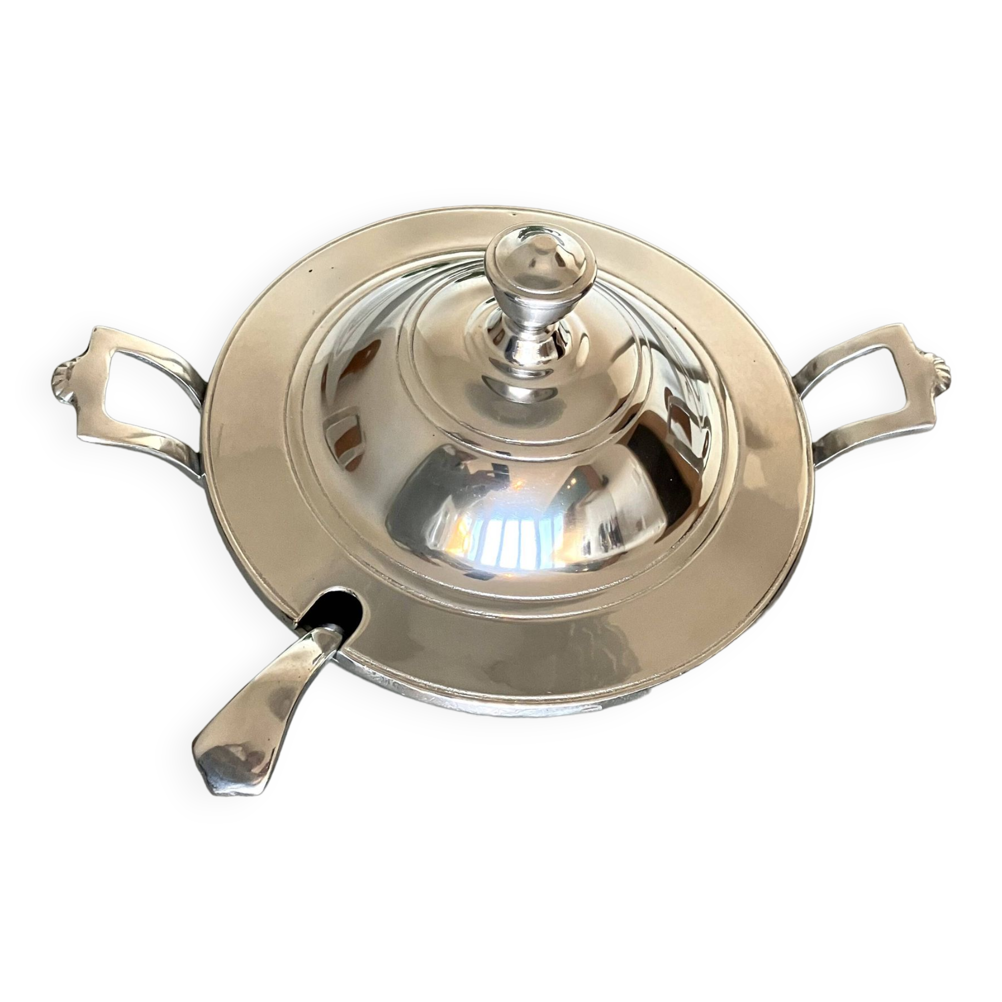 Wilton Armetale metal tureen
