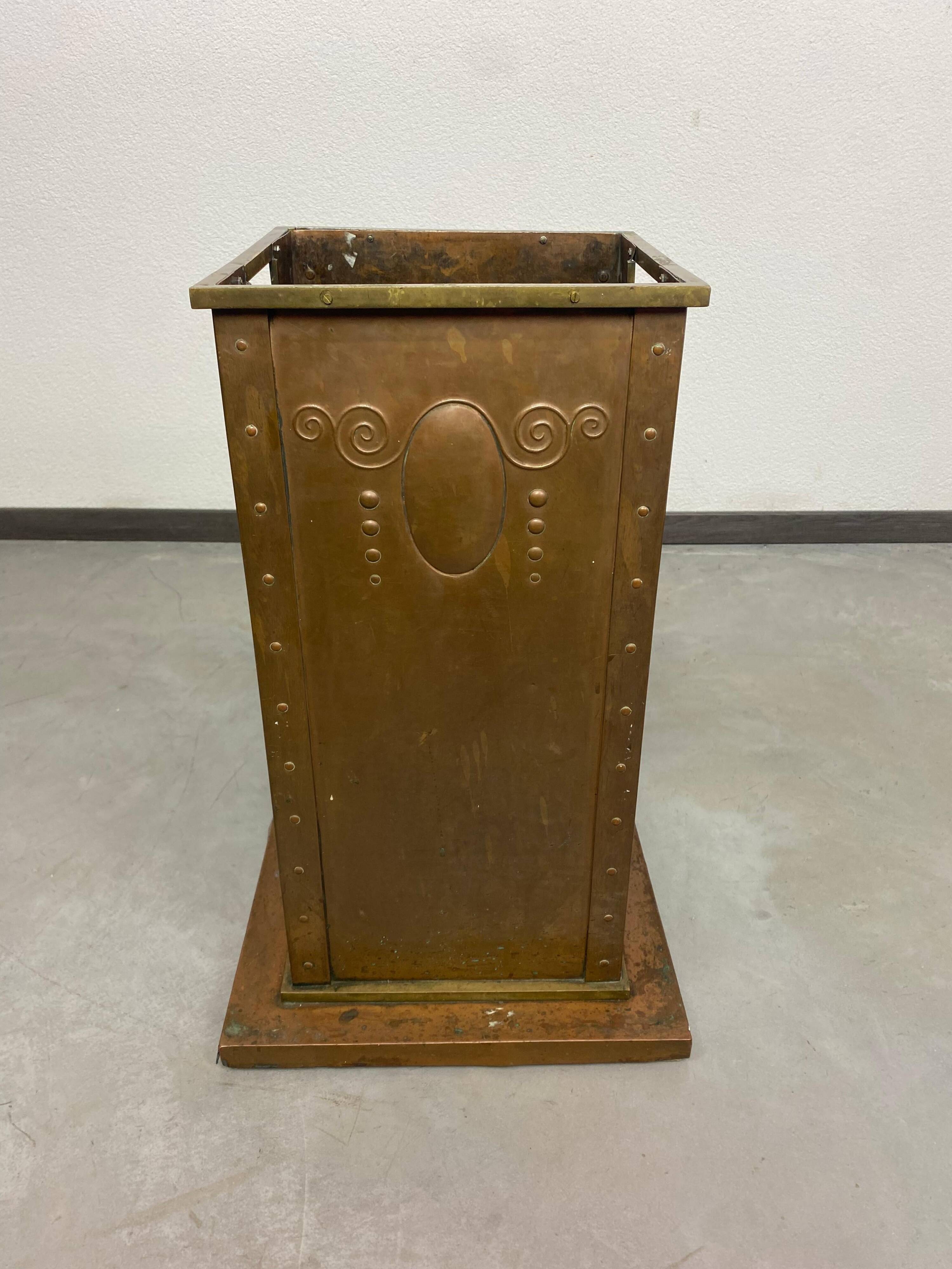 Jugendstil umbrella stand attributed to Otto Prutscher - Wiener Werkstätte