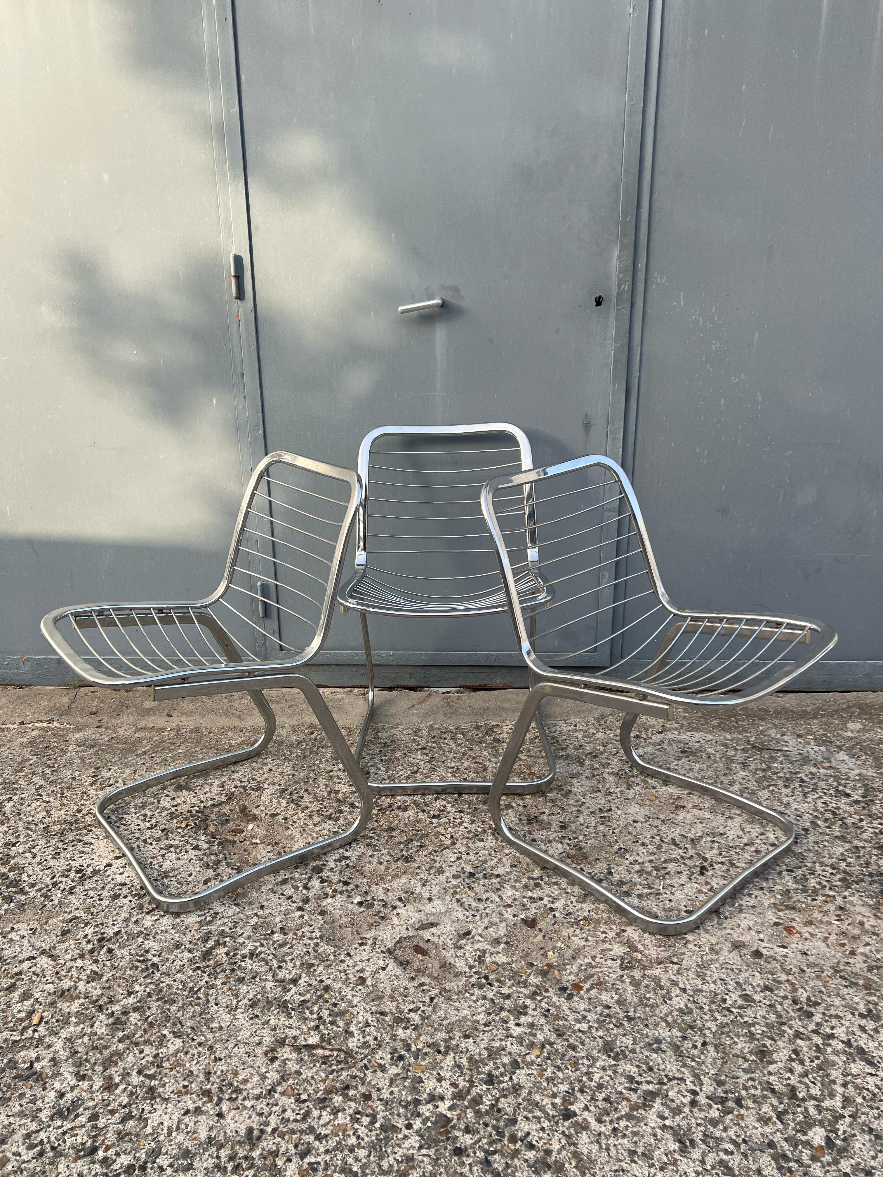 Vintage Italian design chrome metal chair from the 70s