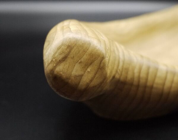 Plat en faux bois par Grandjean Jourdan Vallauris